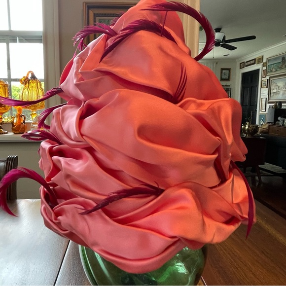 1960’s CHRISTIAN DIOR  FEATHER TURBAN - Picture 5 of 16